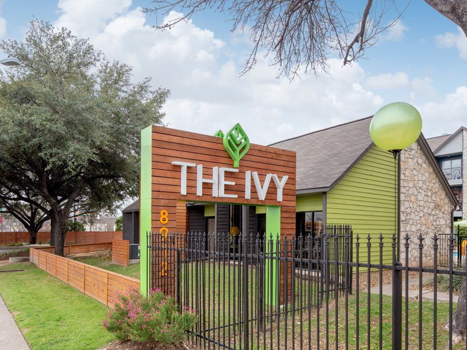 Exterior Renovations for Multifamily Communities that Austin Residents Really Want